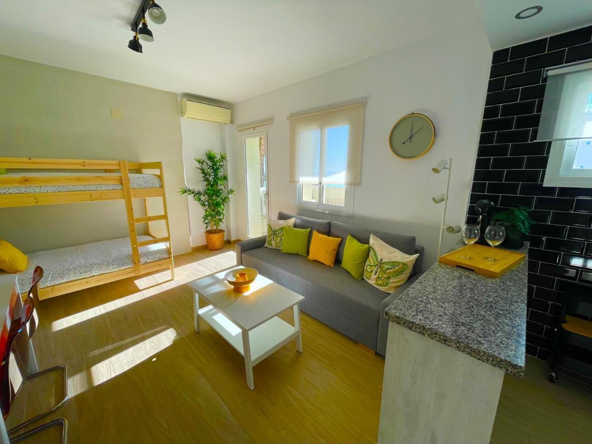 Apartamento Con Vistas Al Mar เบนัลมาเดนา ภายนอก รูปภาพ